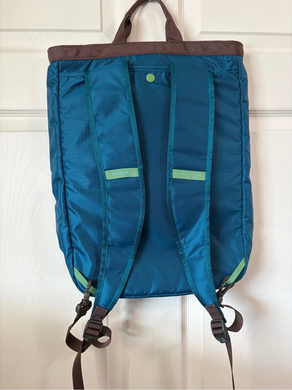 Cotopaxi Todo 16l Teal Daypack Backpack - Teal with Green Accents.